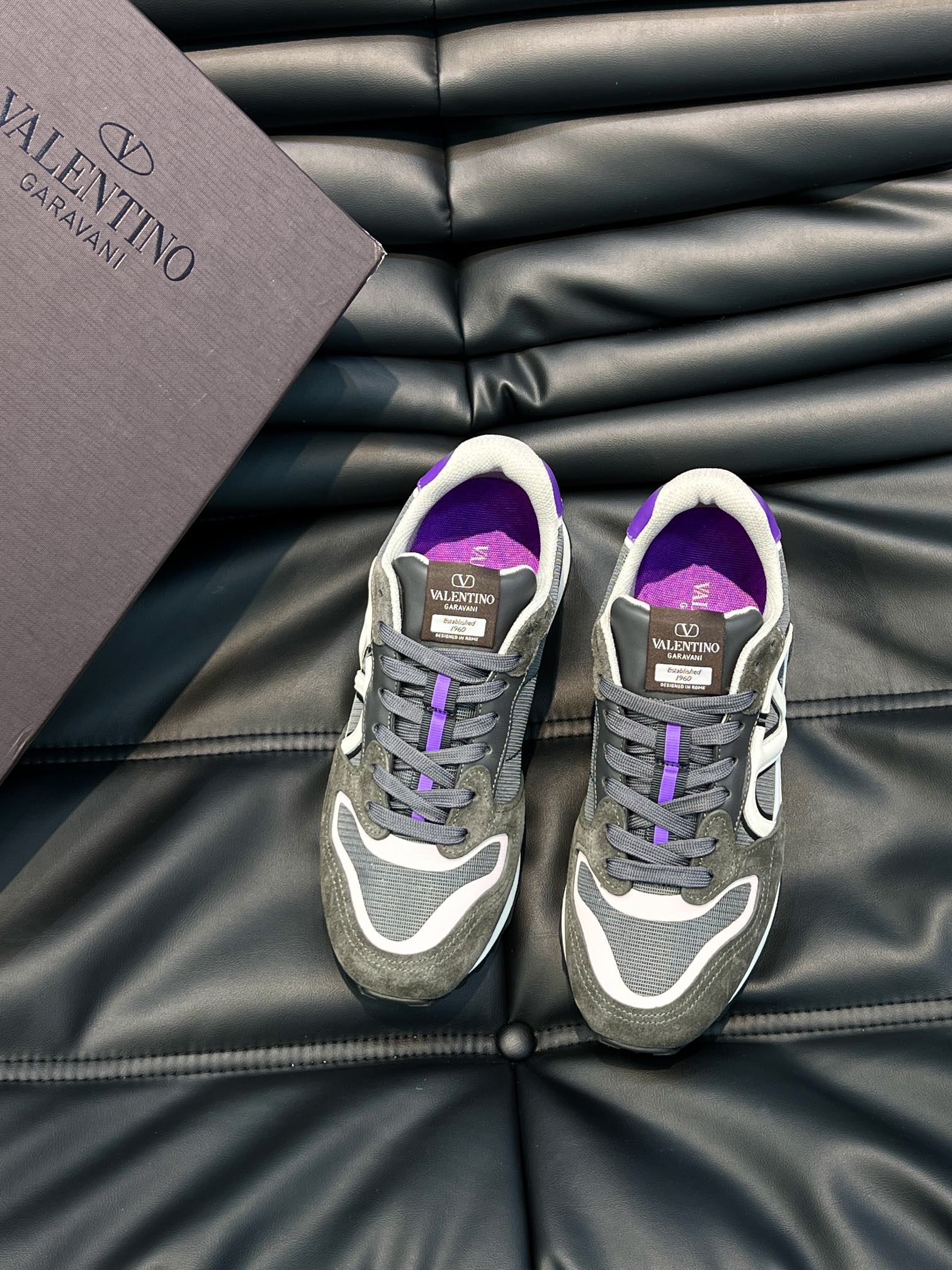 VLT SNEAKERS GREY (pre-order)