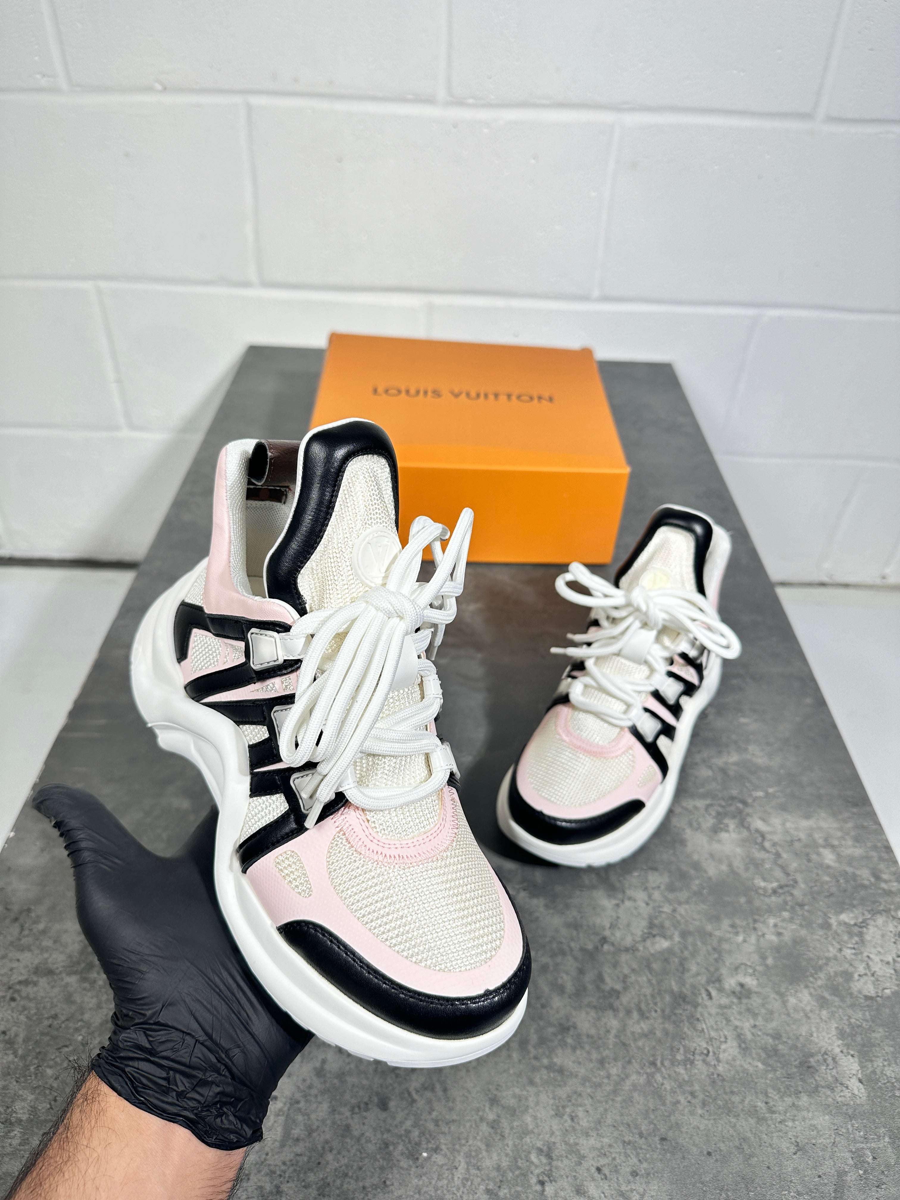 Baskets LV Arch