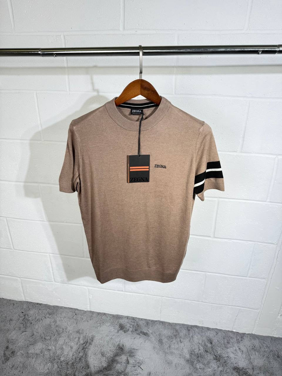 ZGNA brown knitted Tshirt
