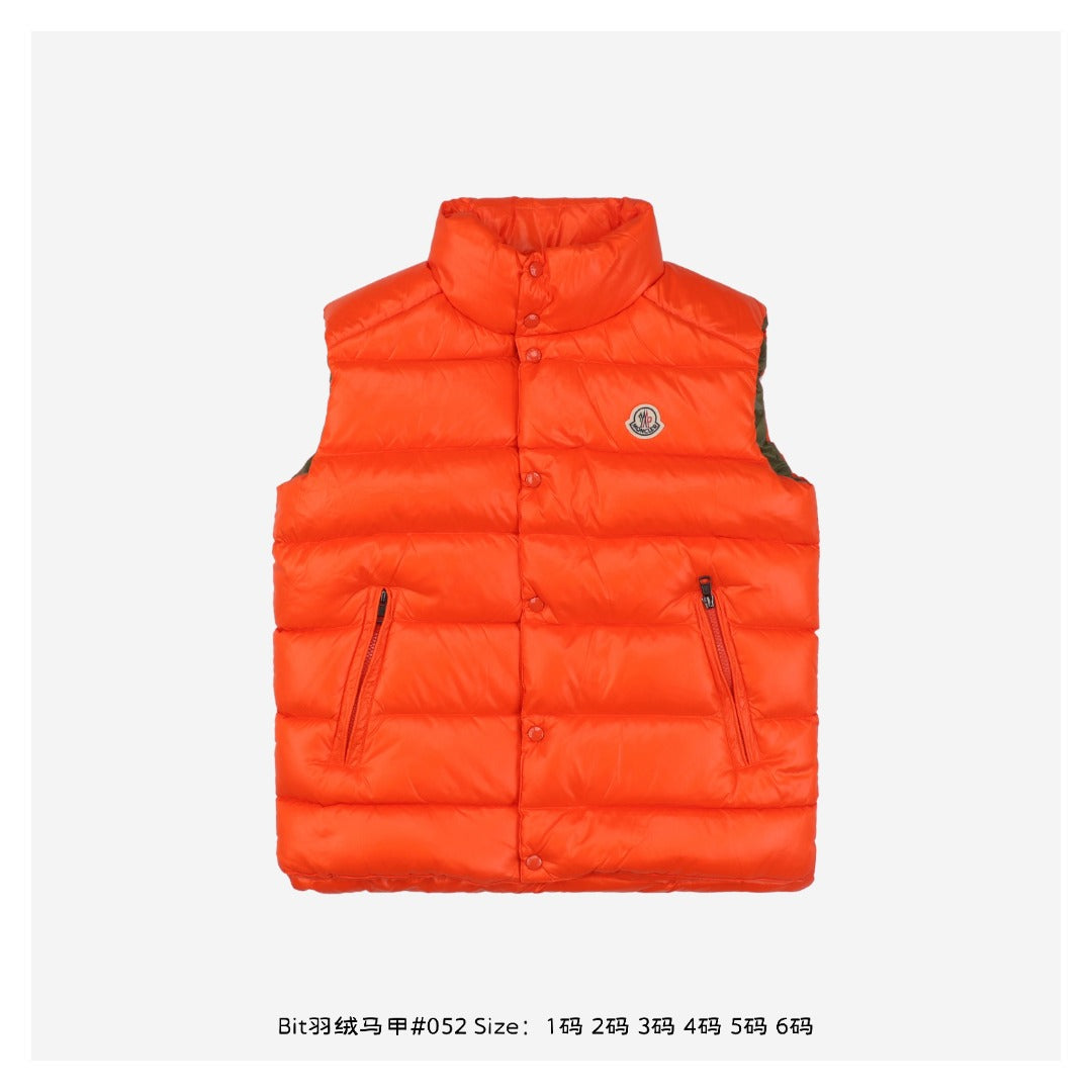 MNCLR BODYWARMER (pre-order)
