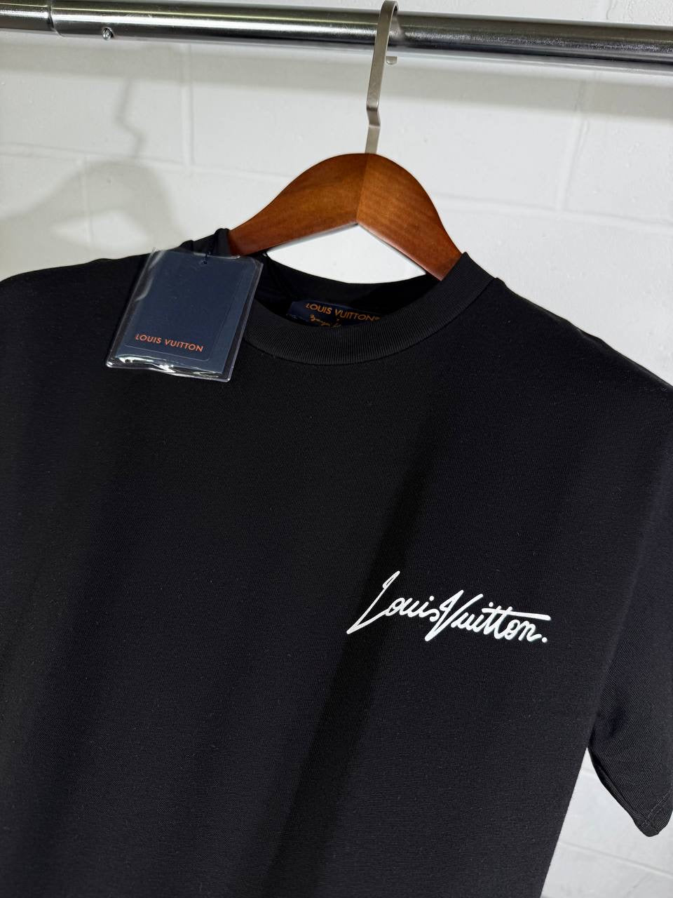 LVE TEE BLACK