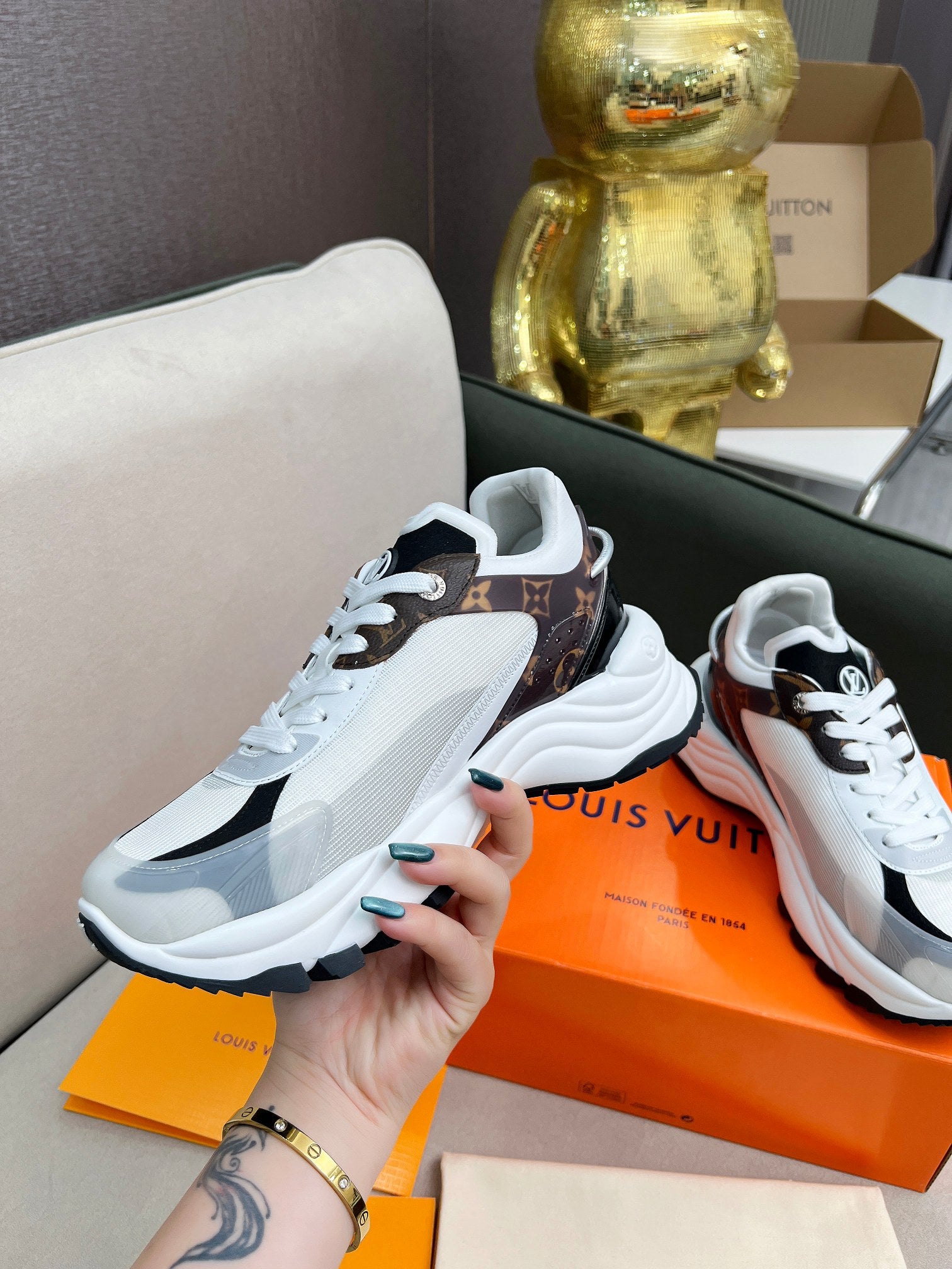 LVE LADIES TRAINERS (pre-order)