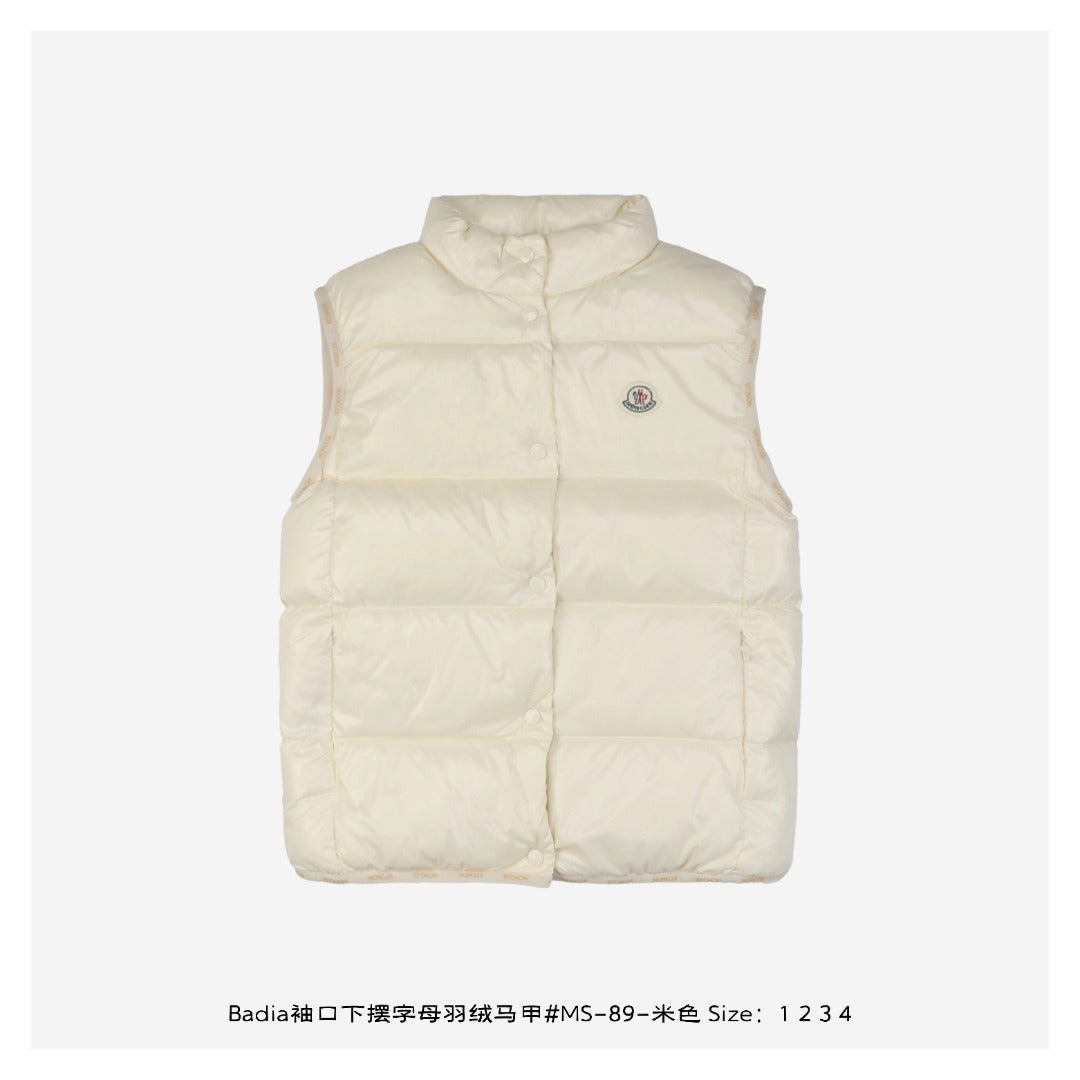 MNCLR BODYWARMER (pre-order)