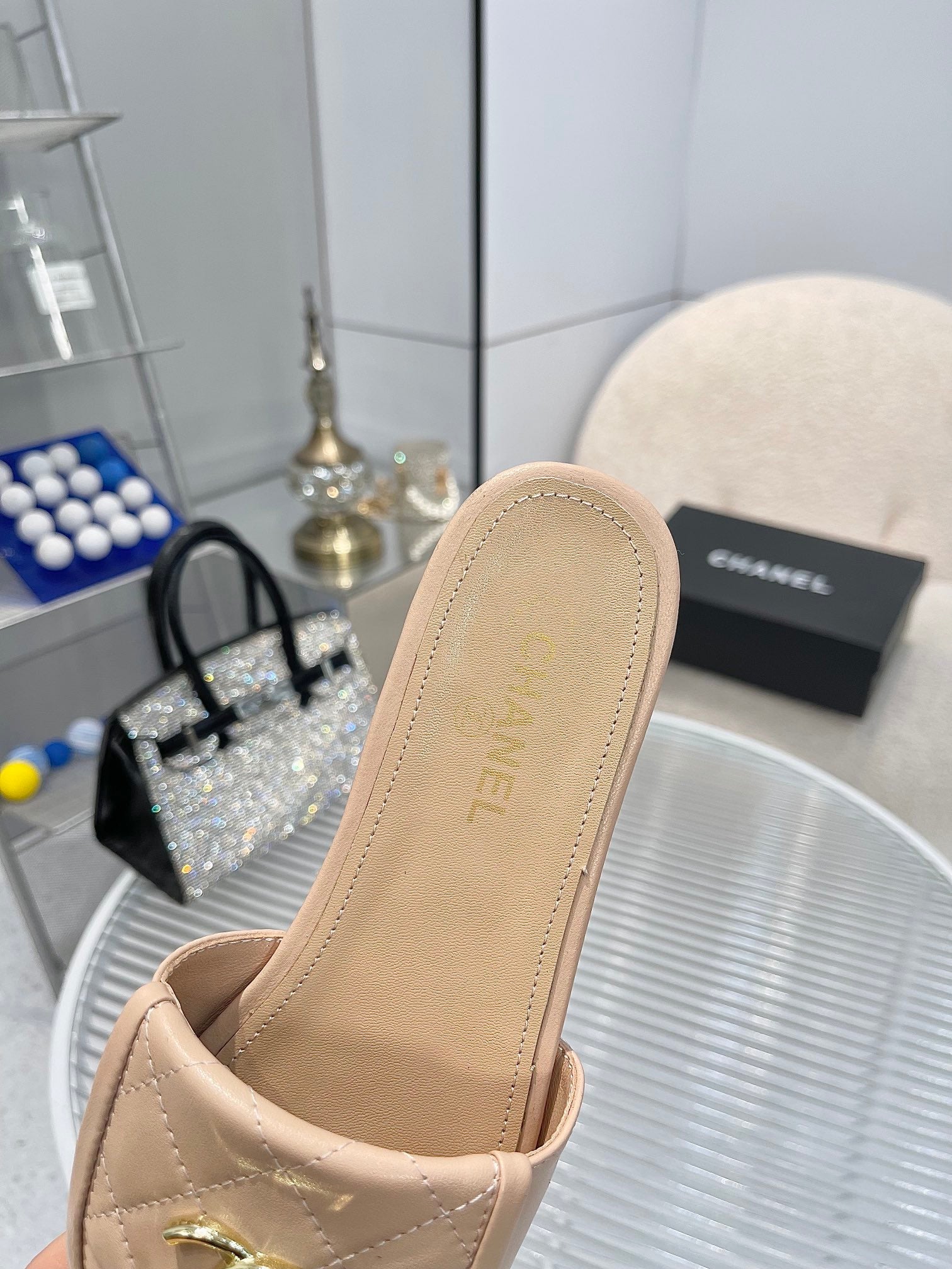 CHNL SLIDERS FEMMES (précommande)