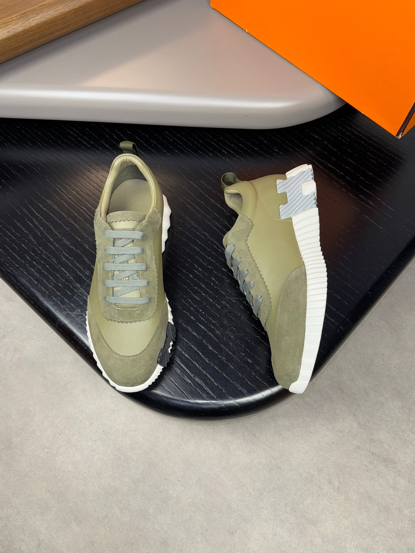 HRM BOUNCING (pre-order)