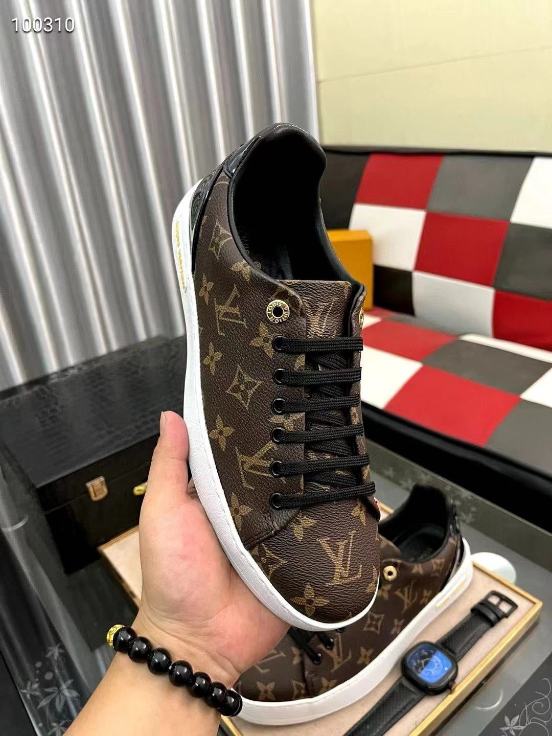 LVE SNEAKERS (pre-order)