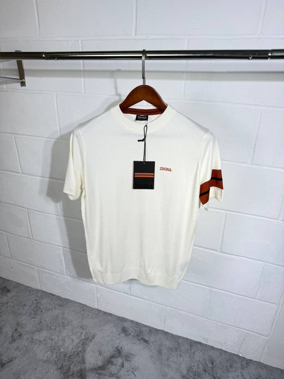 ZGNA white knitted Tshirt