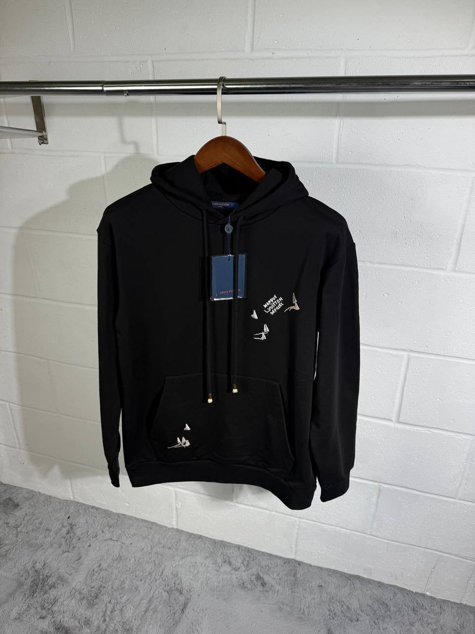 LVE HOODIE BLACK