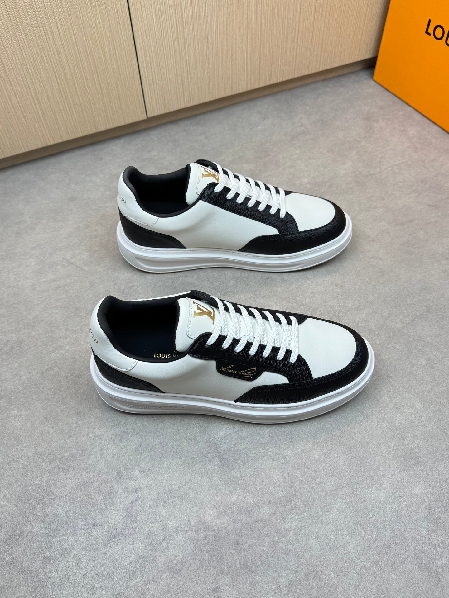 LVE CLASSIC (pre-order)