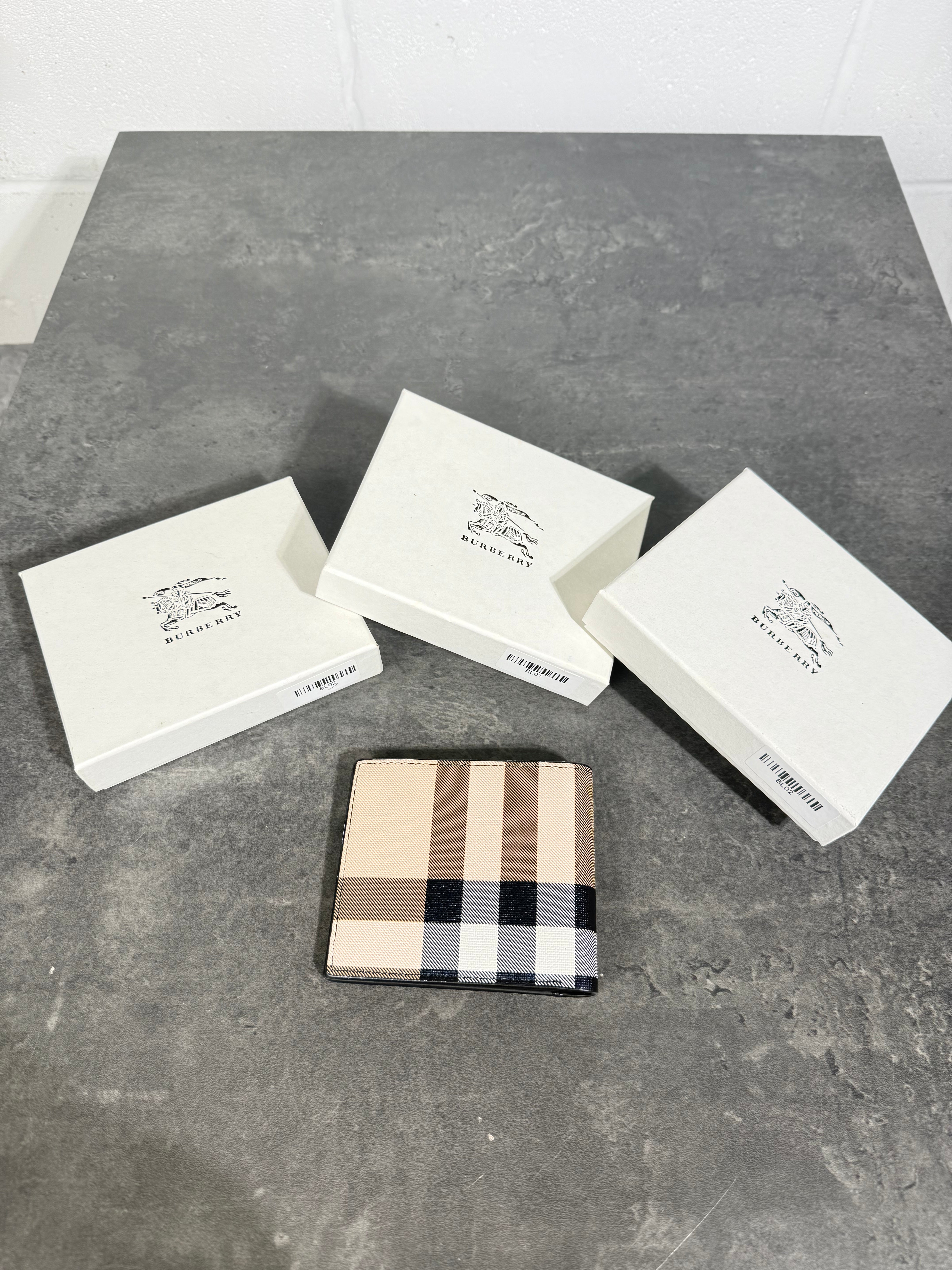 BURB wallets
