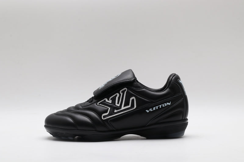 Baskets de football LVE noires (précommande)