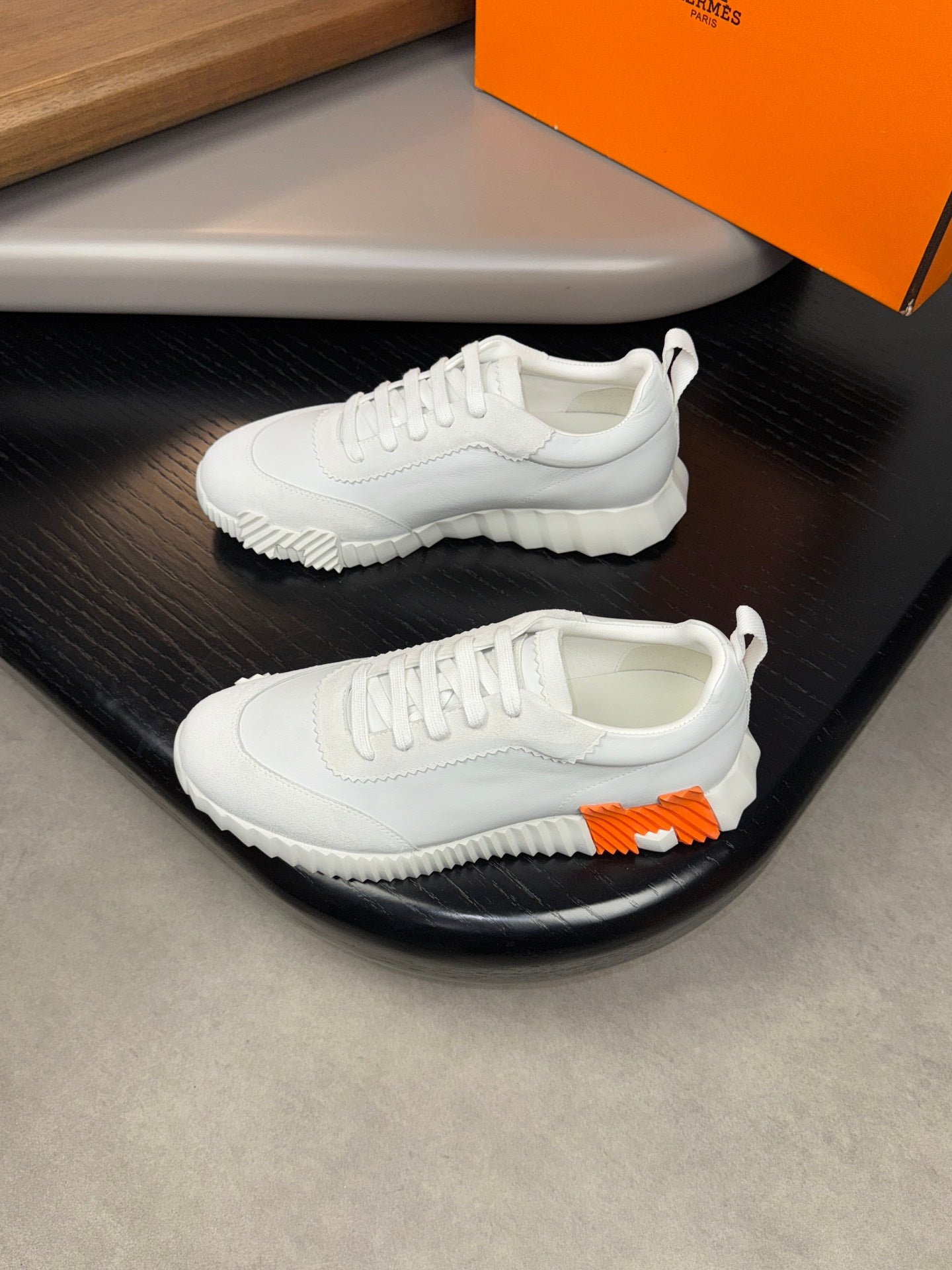 HRM BOUNCING (pre-order)