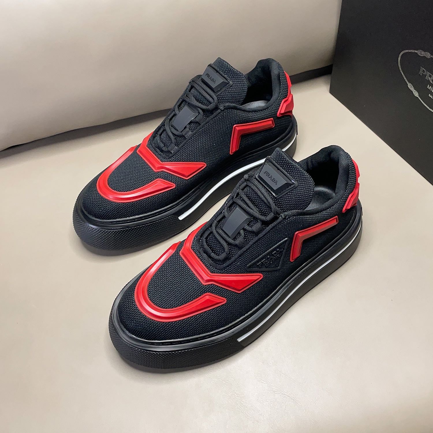 RADA SNEAKERS RED (pre-order)