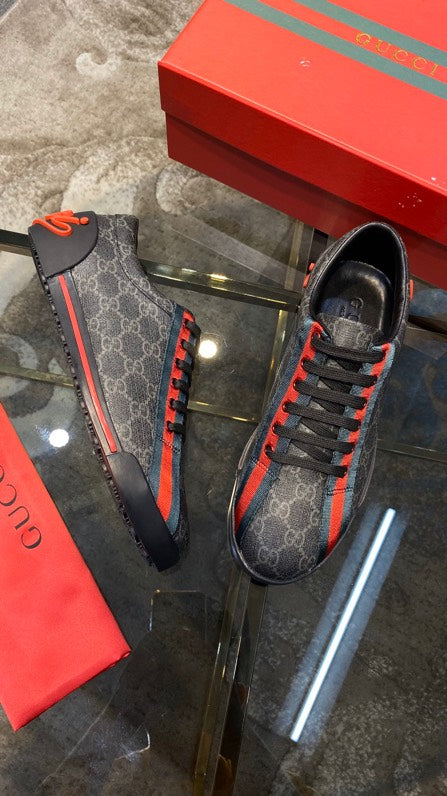 UCCI SNEAKER (pre-order)