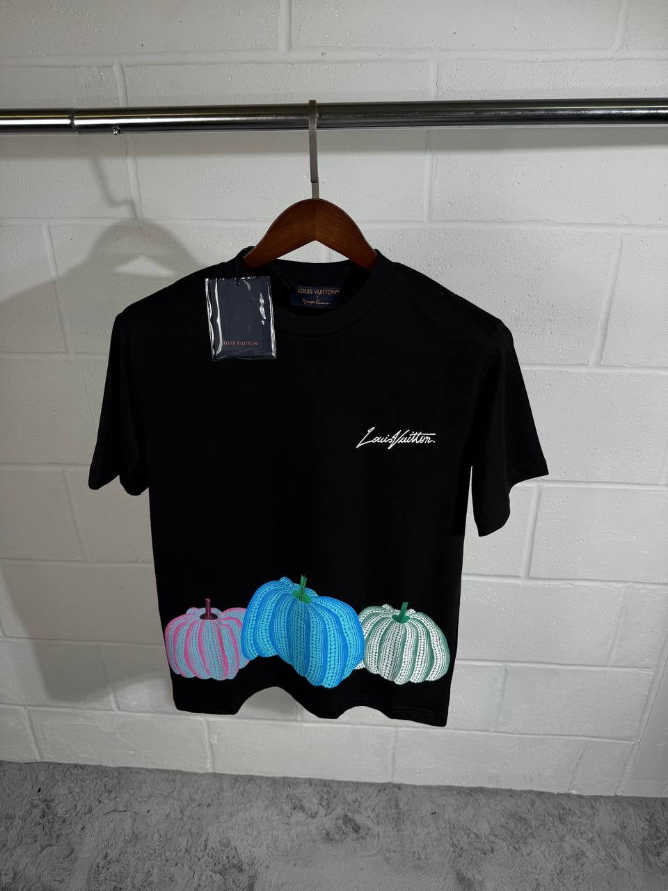 LVE TEE BLACK
