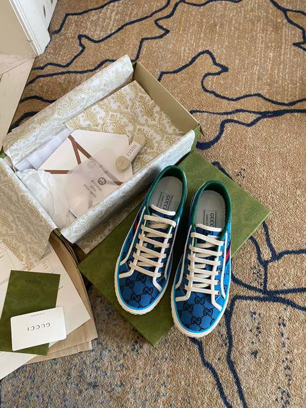 UCCI SNEAKER (pre-order)