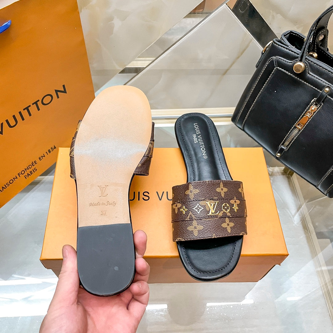 LVE SLIDERS FEMME (précommande)