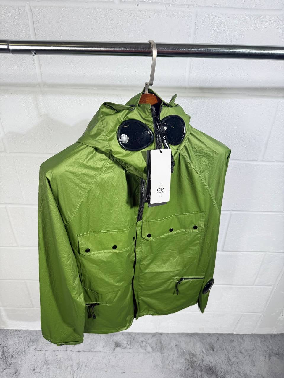 CP NYBER JACKET GREEN