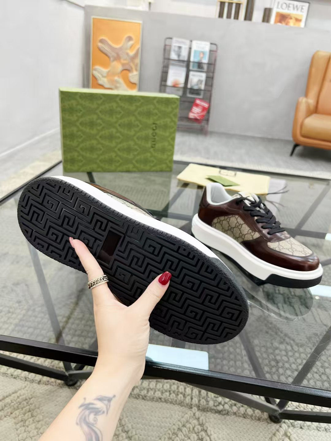 UCCI LEATHER SNEAKER (pre-order)
