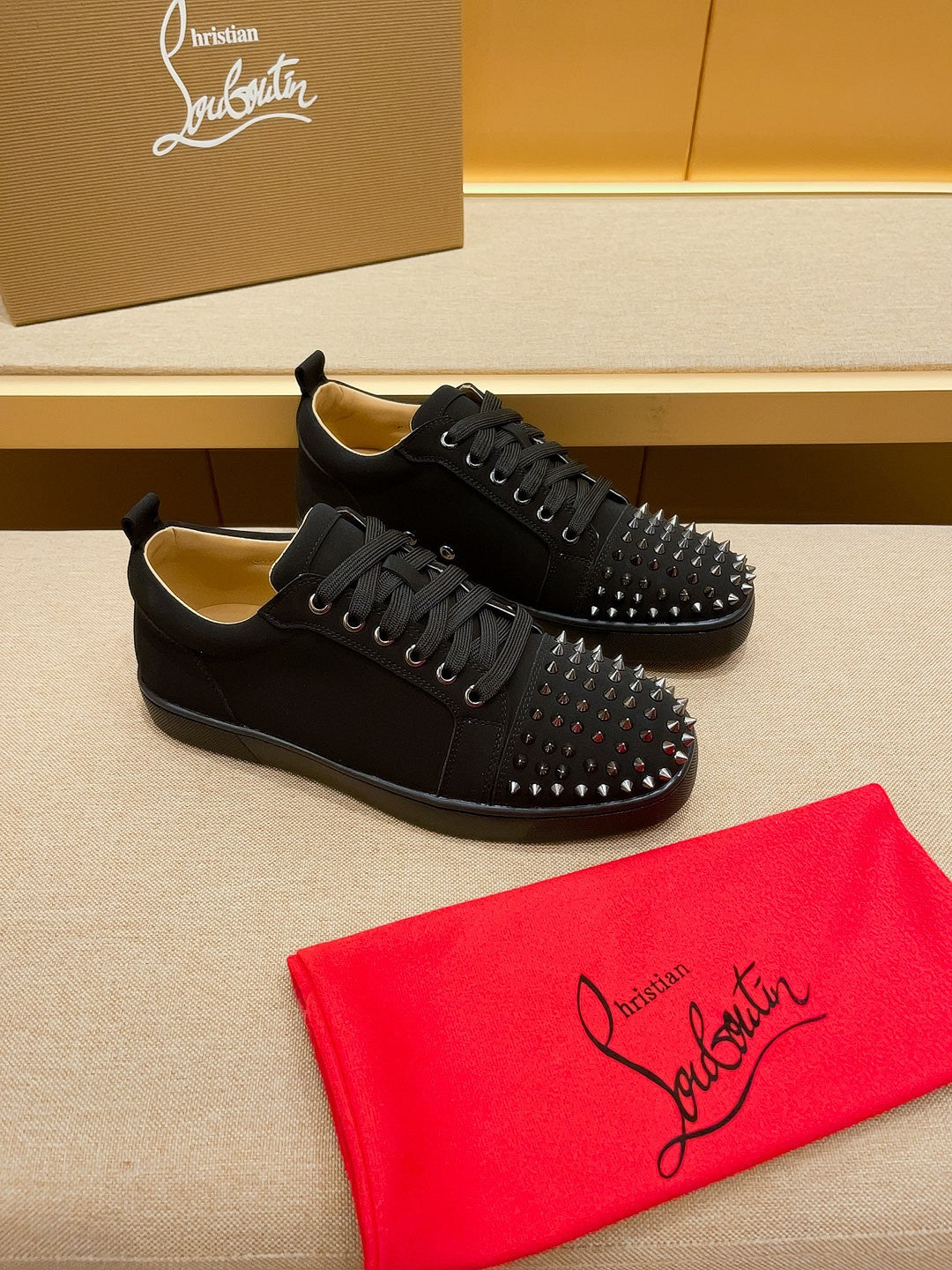 LUBS BLACK (précommande)