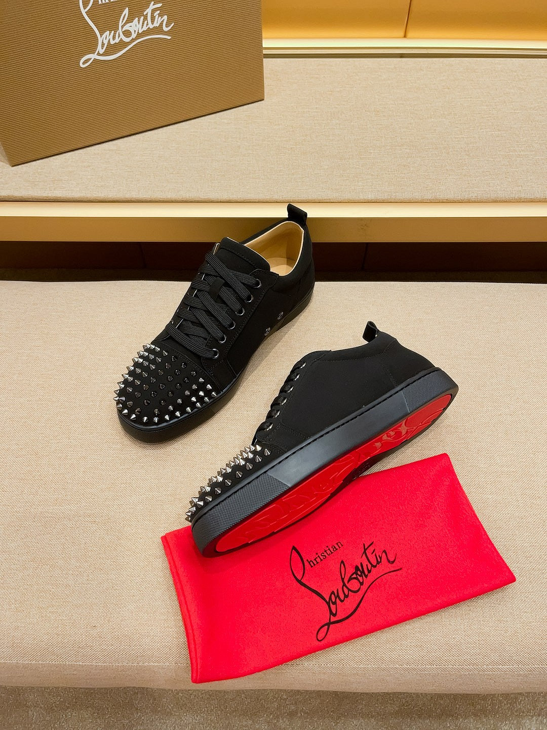 LUBS BLACK (précommande)