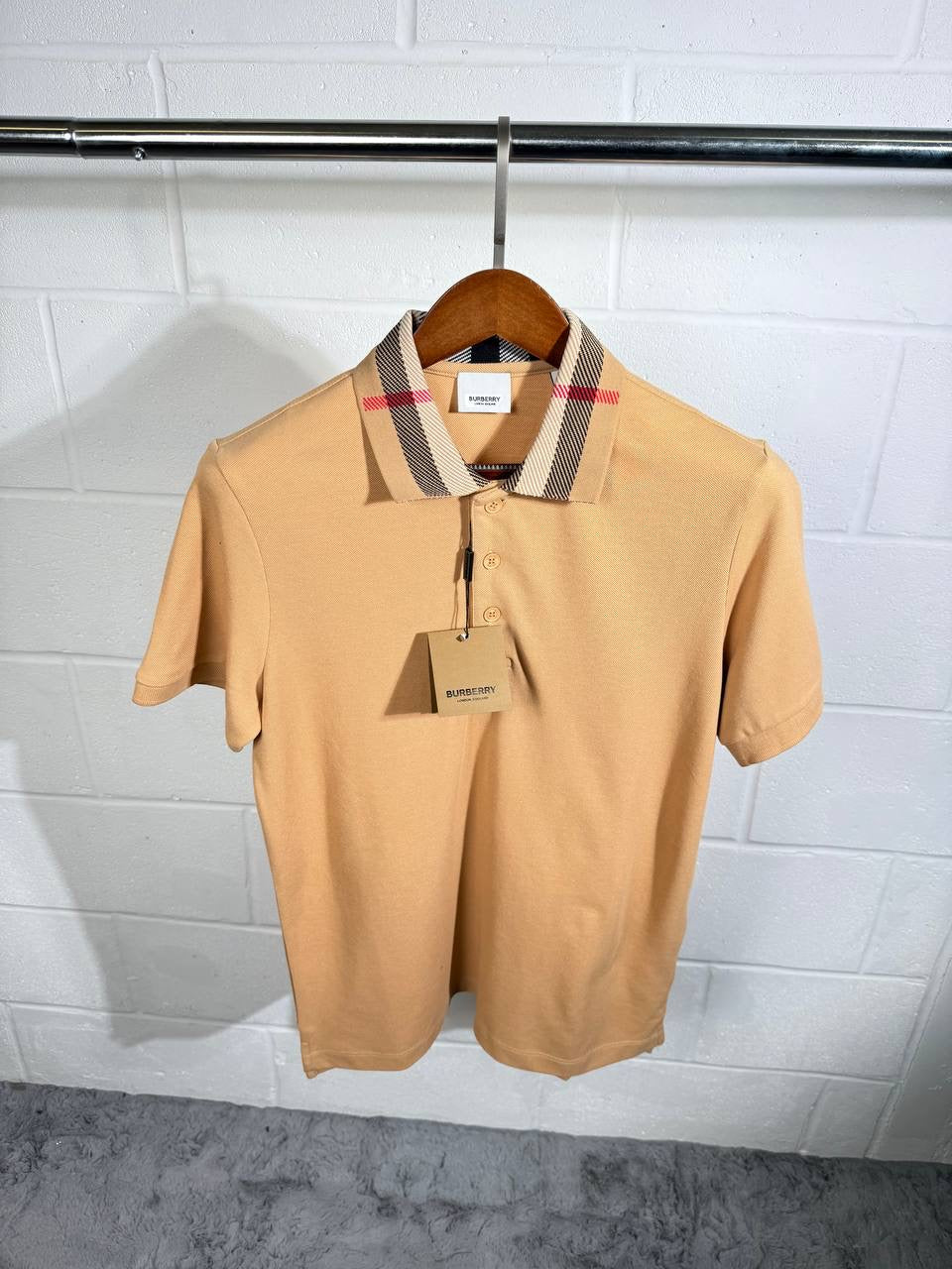 Berry polo brown