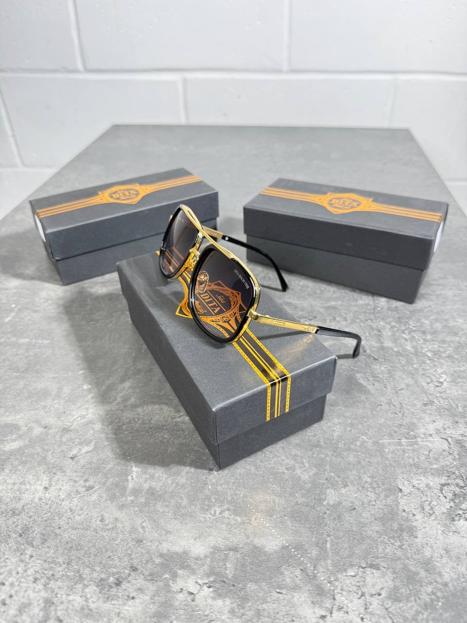 DIT SUNGLASSES