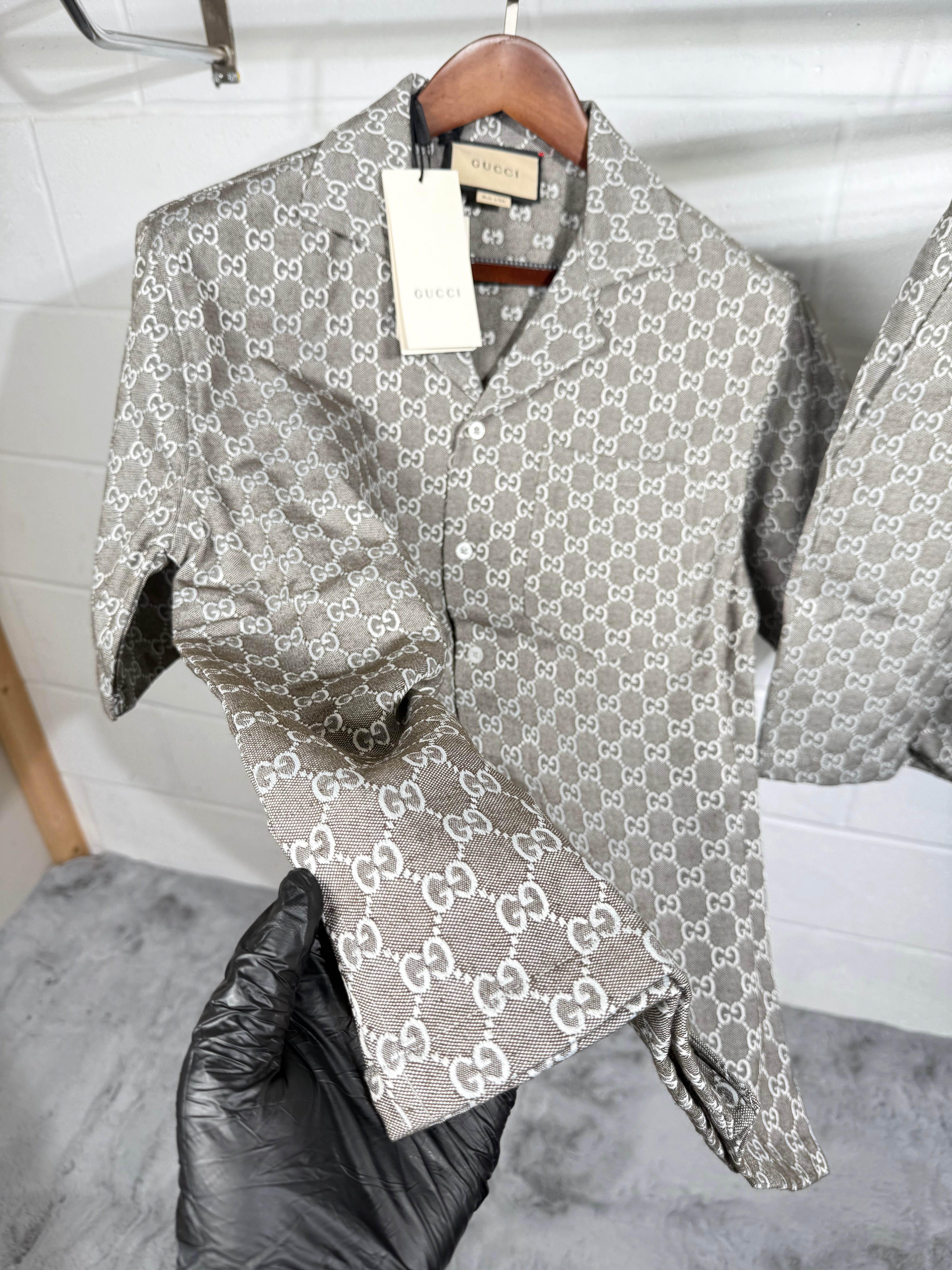 UCCI set grey
