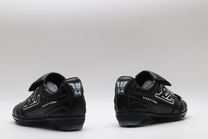 Baskets de football LVE noires (précommande)
