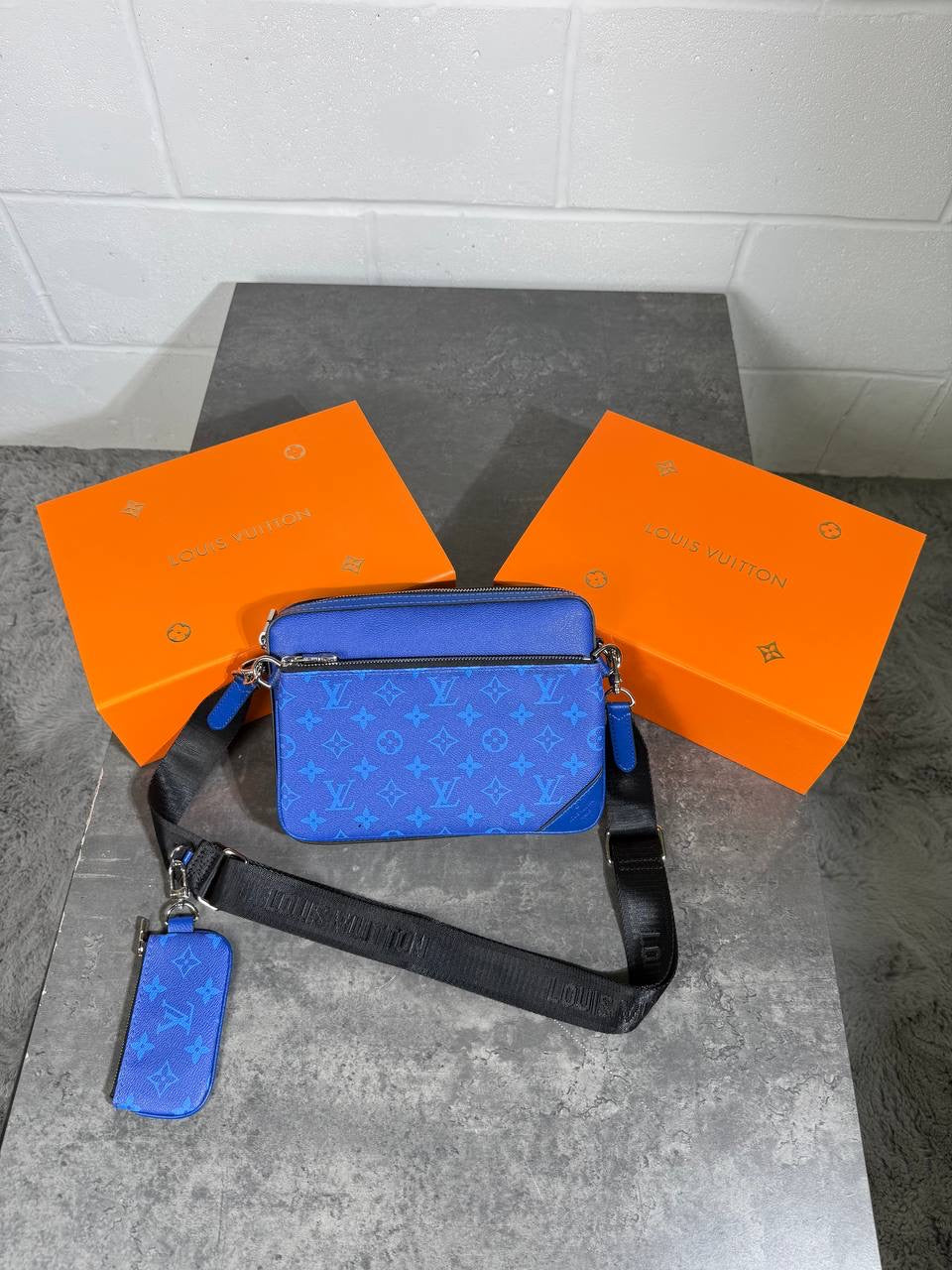 LVE TRIO MESSENGER BLUE