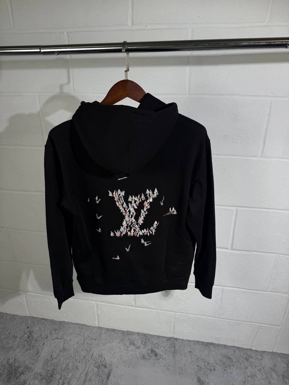 LVE HOODIE BLACK