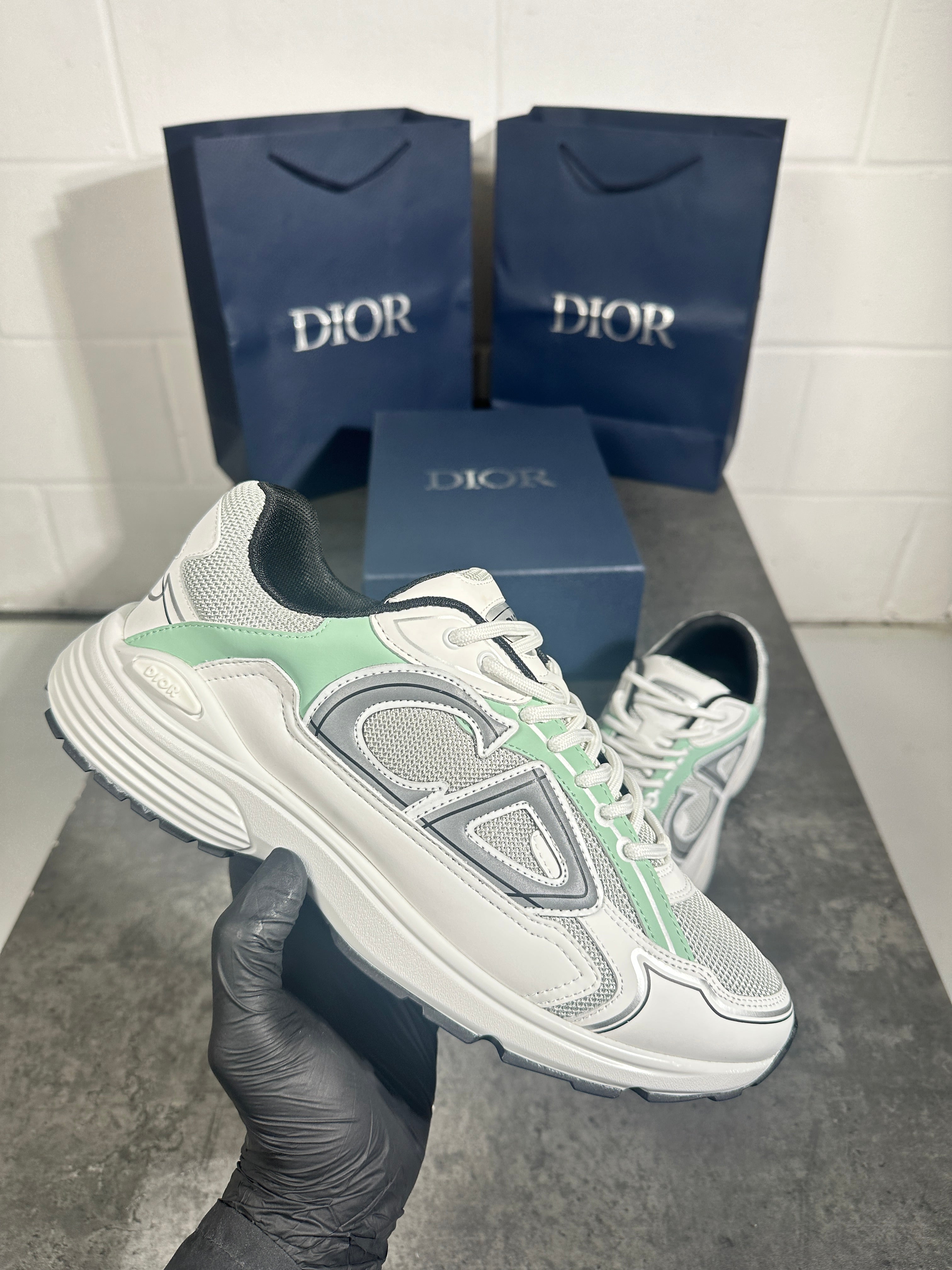 (pre-order)IOR b30 - white n green (exclusive color-way)