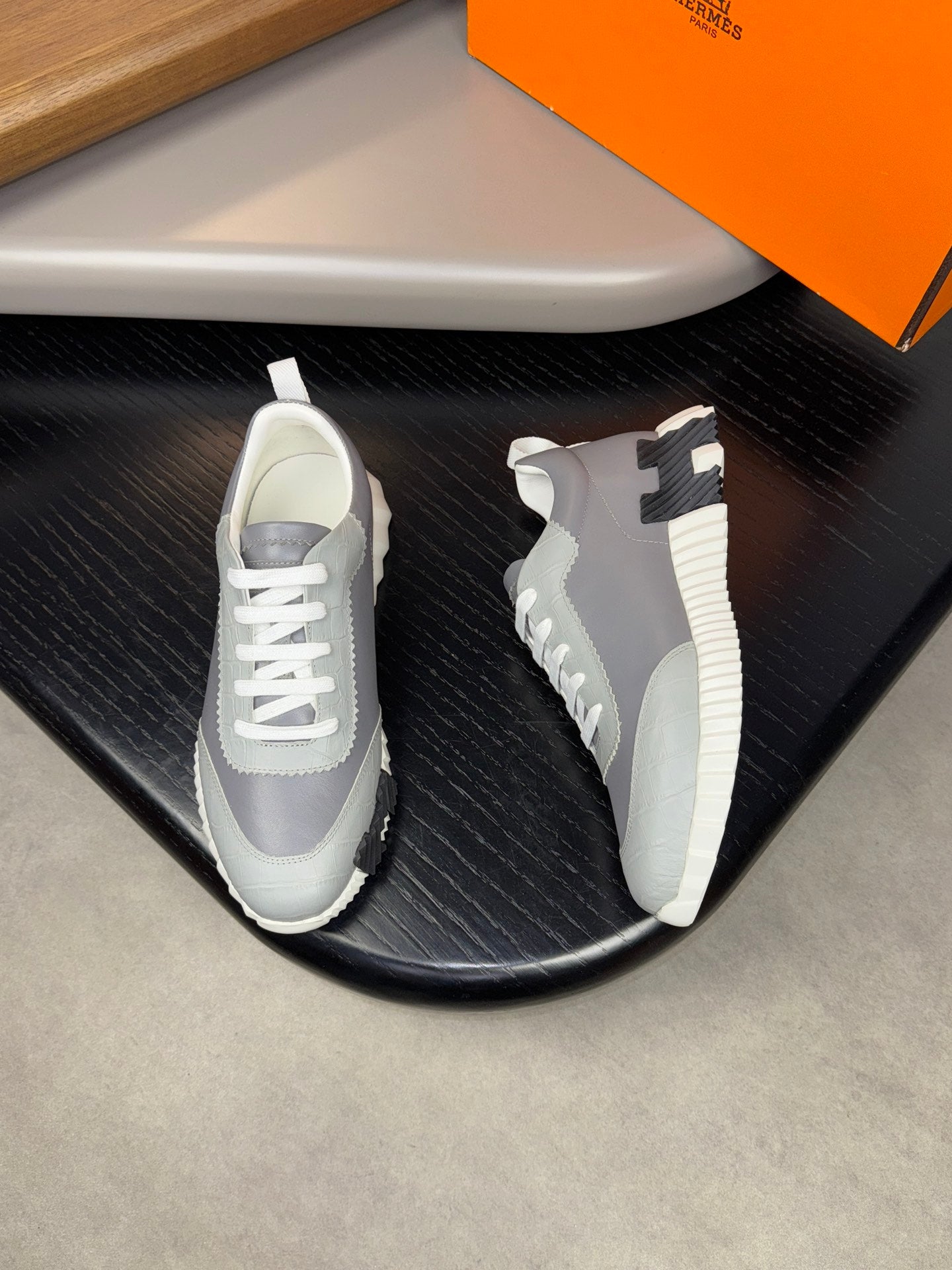 HRM BOUNCING (pre-order)