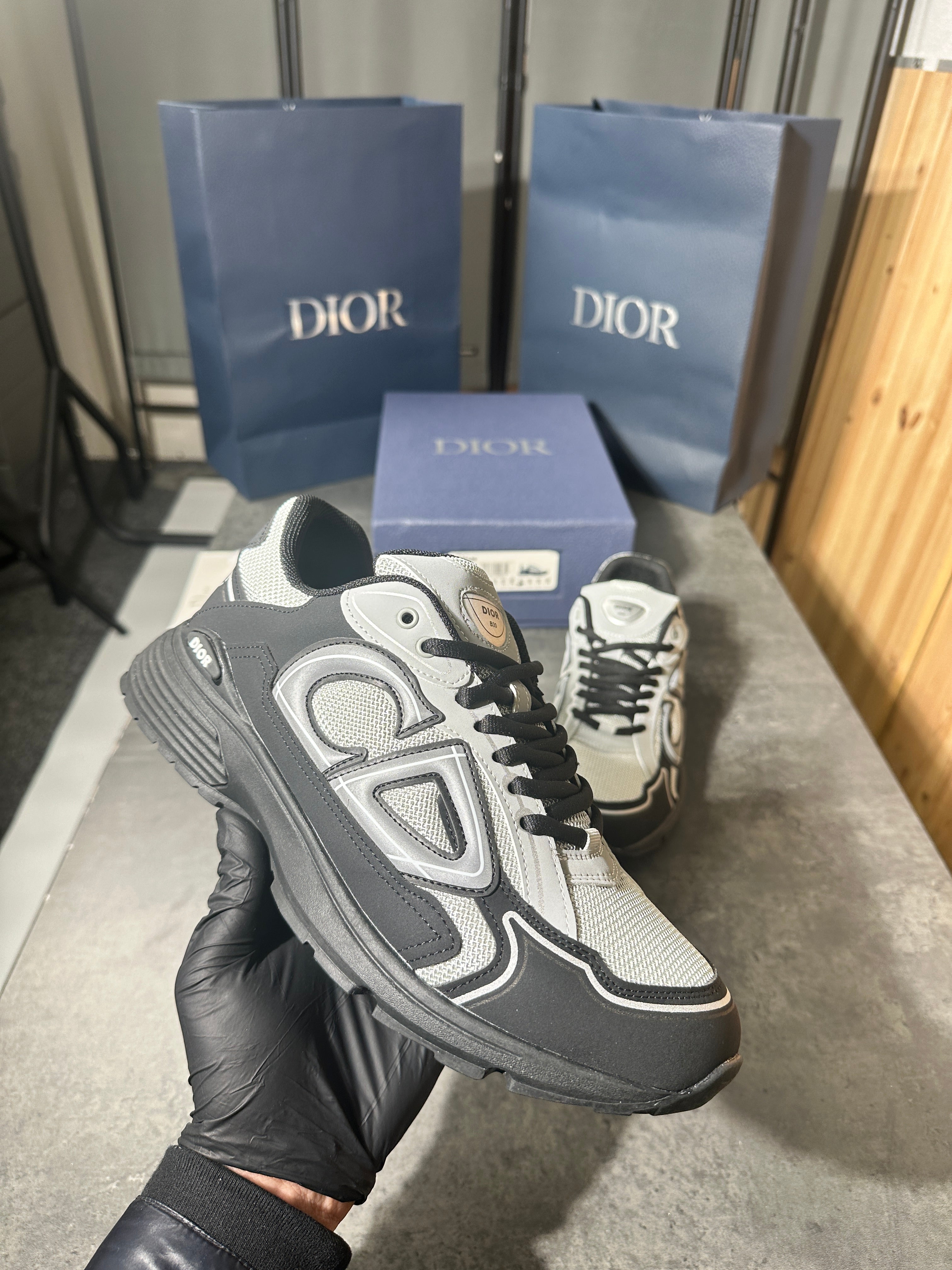 (pre-order)IOR - b30 black and grey