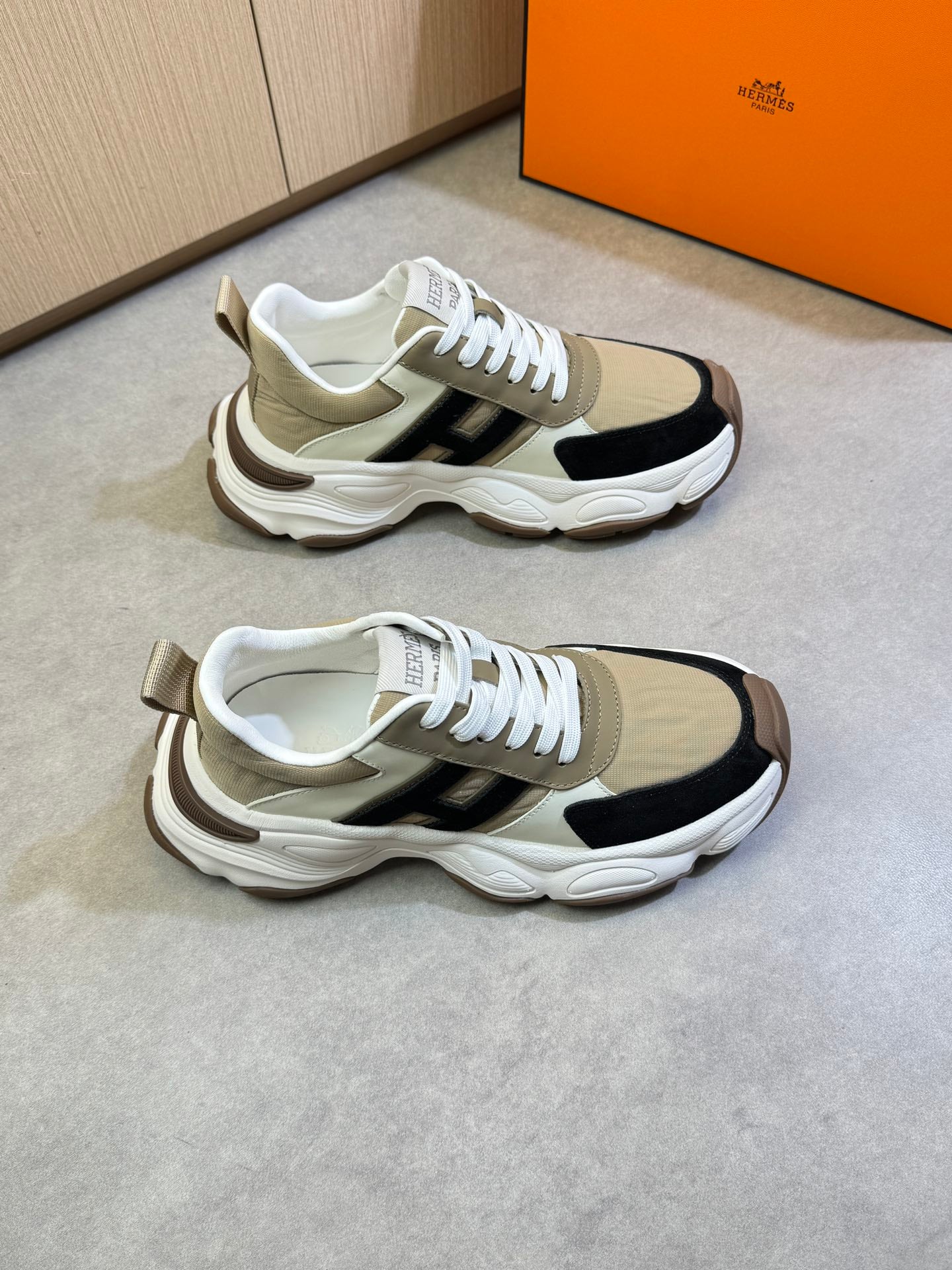 HRM TRAINERS (pre-order)