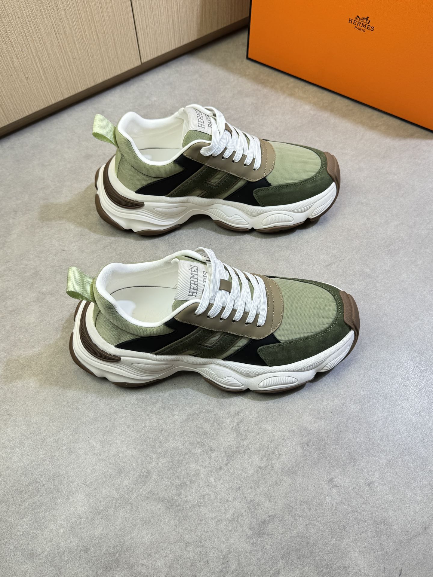 HRM TRAINERS (pre-order)