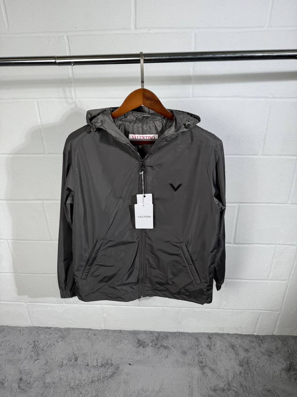VLTN WINDBREAKER GREY