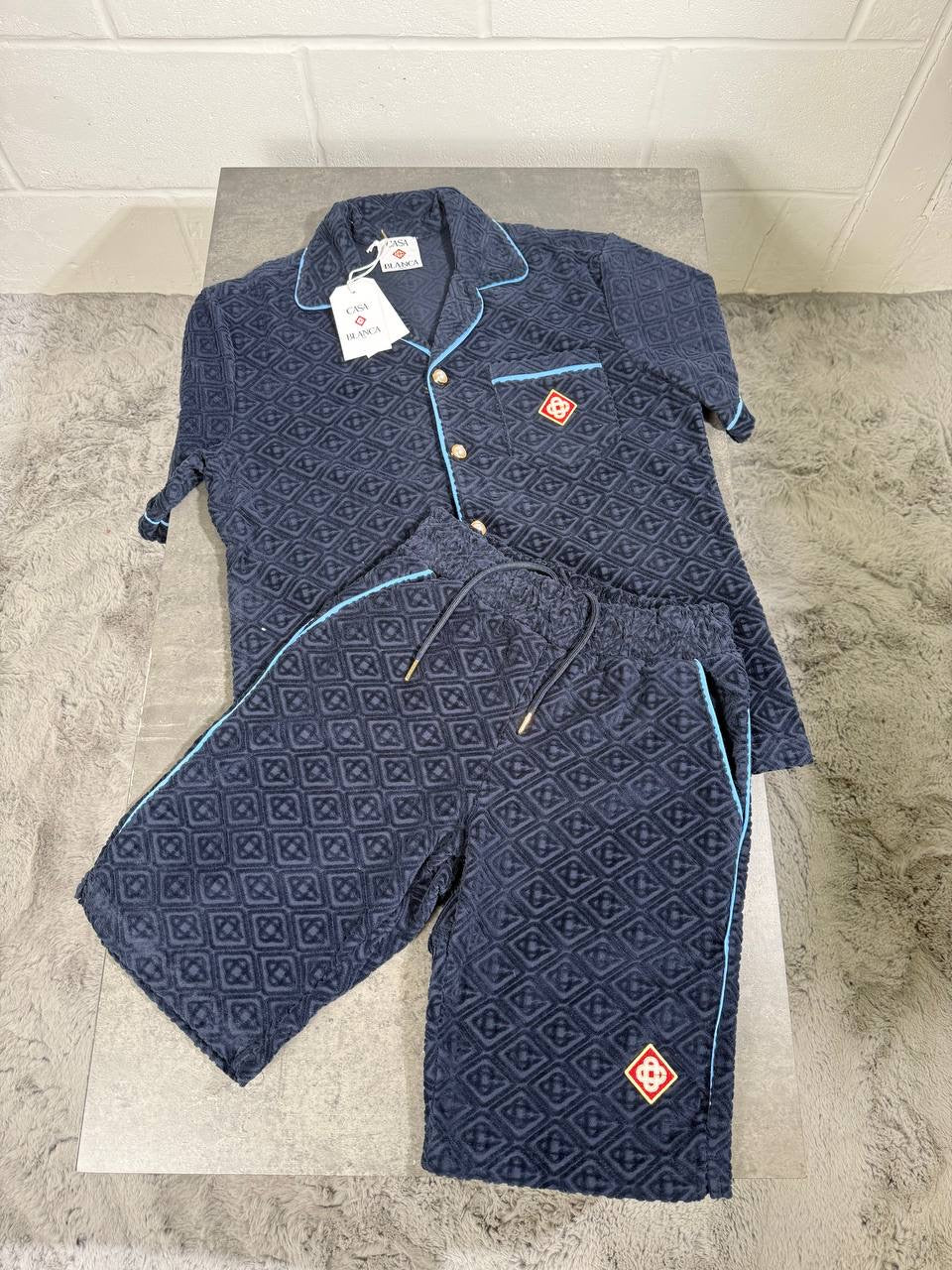 ENSEMBLE DE MAISON BLEU MARINE