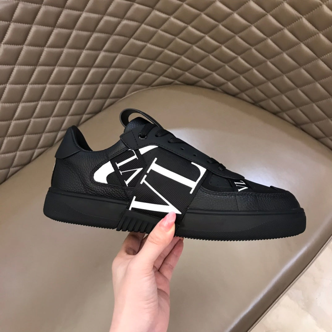 Baskets VLTN noires (précommande)