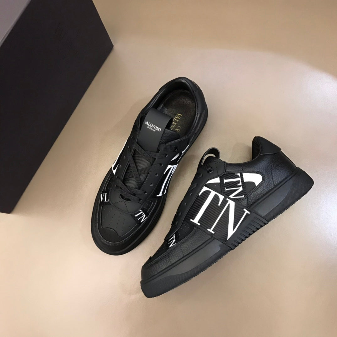 Baskets VLTN noires (précommande)